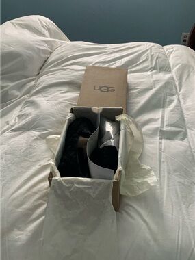 New ugg loafers